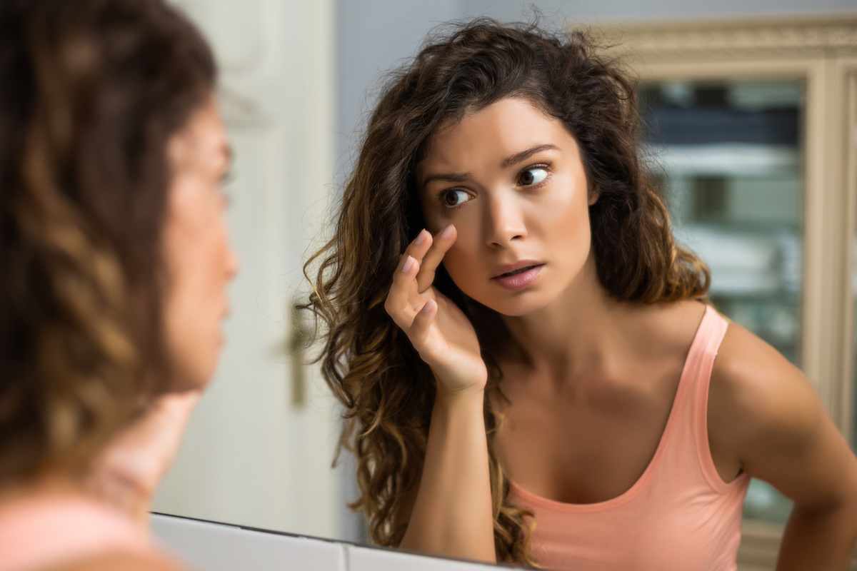 Borse sotto gli occhi trucco della nonna