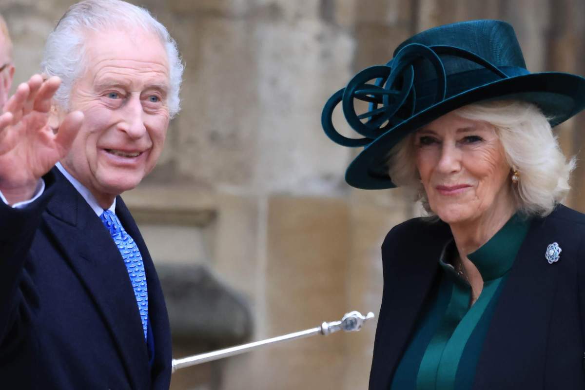 Re Carlo e Regina Camilla festeggiano l'anniversario